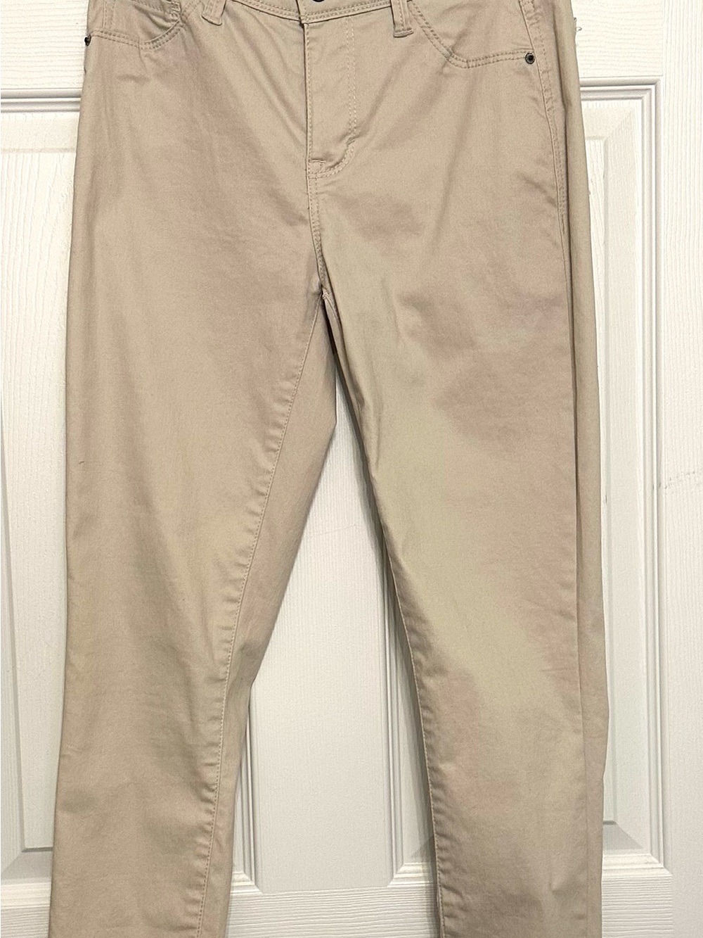 Men's Khaki Straight-Leg Pants - Classic Beige
